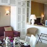 Oasis 4*