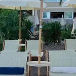Aparthotel Oasis 4*