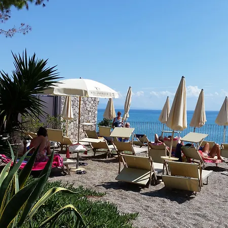 アパートホテル Oasis タオルミーナ