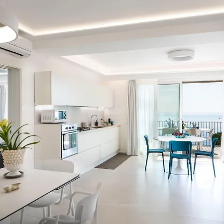 アパートホテル Oasis