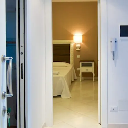 アパートホテル Oasis 4*