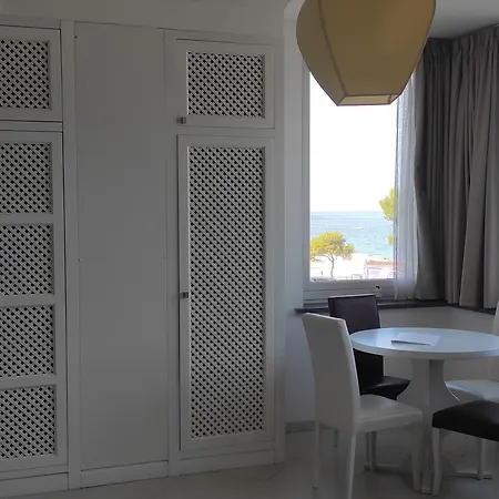 Oasis アパートホテル タオルミーナ