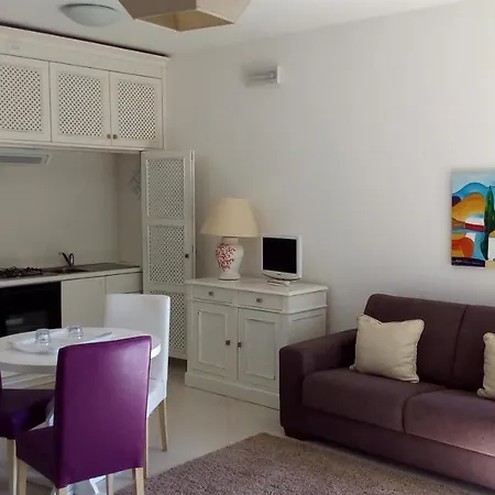 Aparthotel Oasis 4*