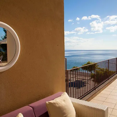 Oasis Appart hôtel 4*