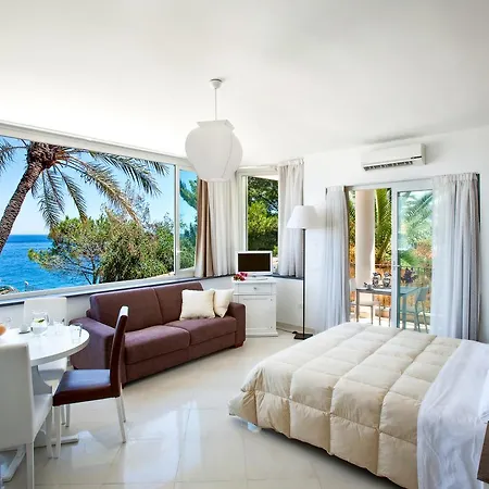 Appart hôtel Oasis 4*