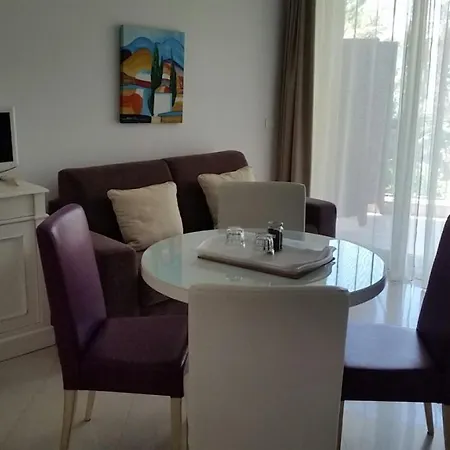 Oasis Apart Otel 4*